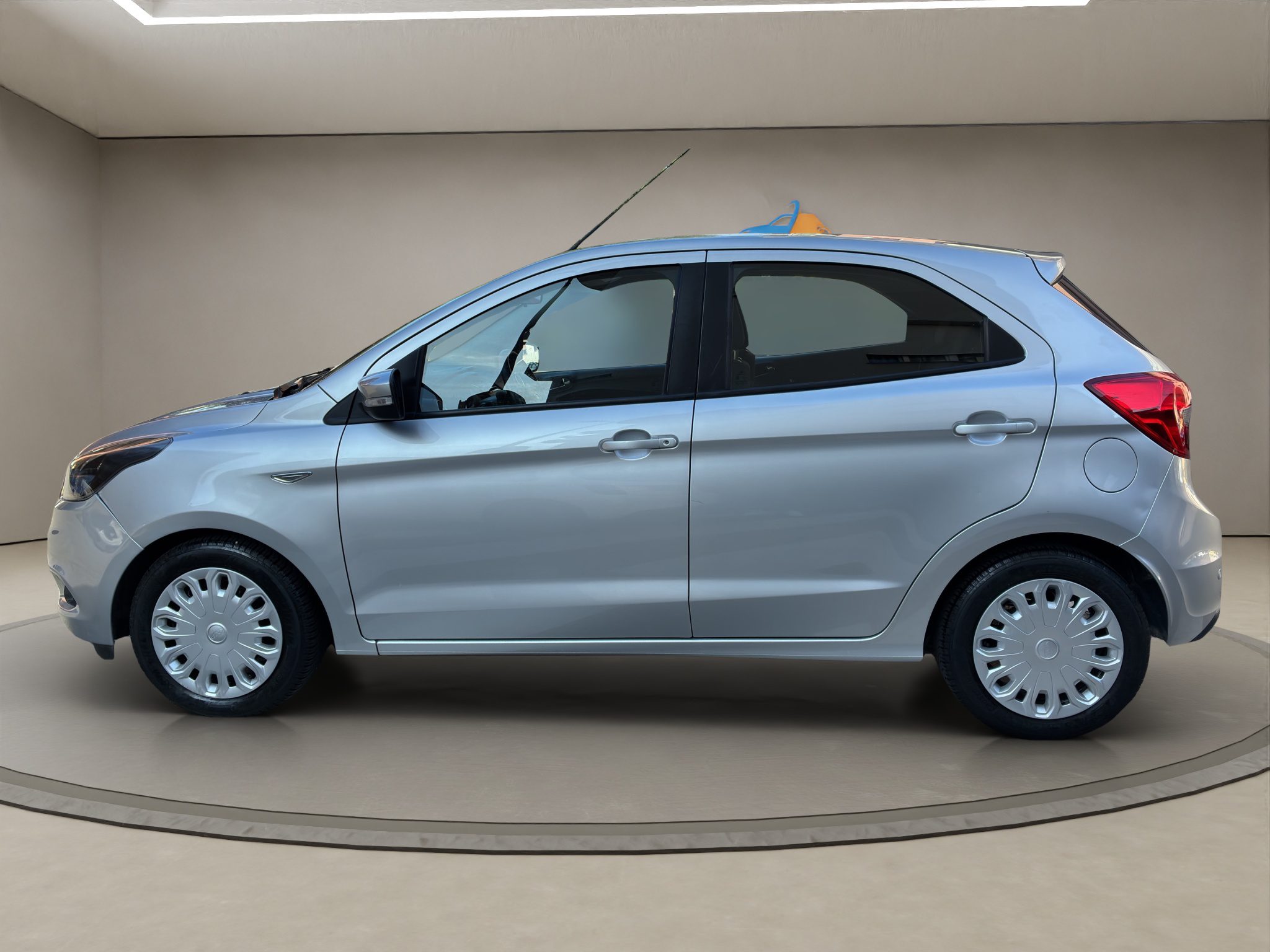 FORDKAPIUBENZINA_07_converted